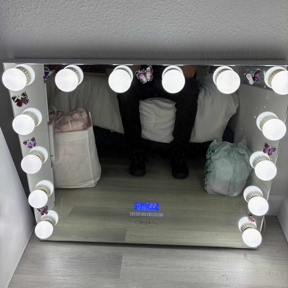 Hollywood Vanity Mirror with Lights